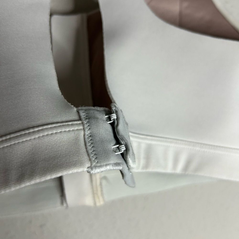 Nike Alpha High Support Padded Zip-Front Sports Bra Size S - Picture 9 of 10